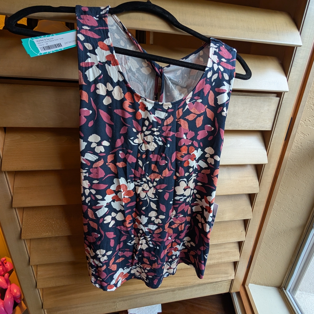 Market & Spruce Sleeveless Navy, Pink and White Blouse